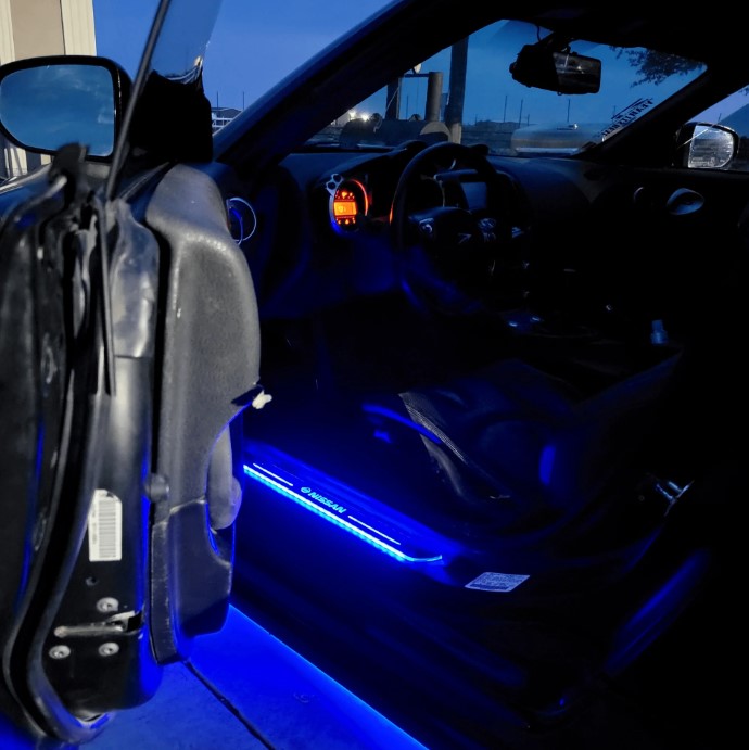 CarStrip™ - Beleuchten Sie Ihr Auto mit Stil!